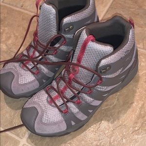 Merrell Falcon women size 9 boot hiker